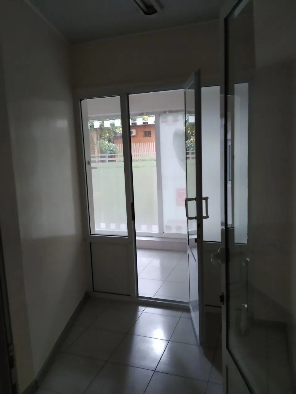 ijaraga-biznes-binosi-110m²-—-улица-буюк-турон,-73-mirobod-tumani-3