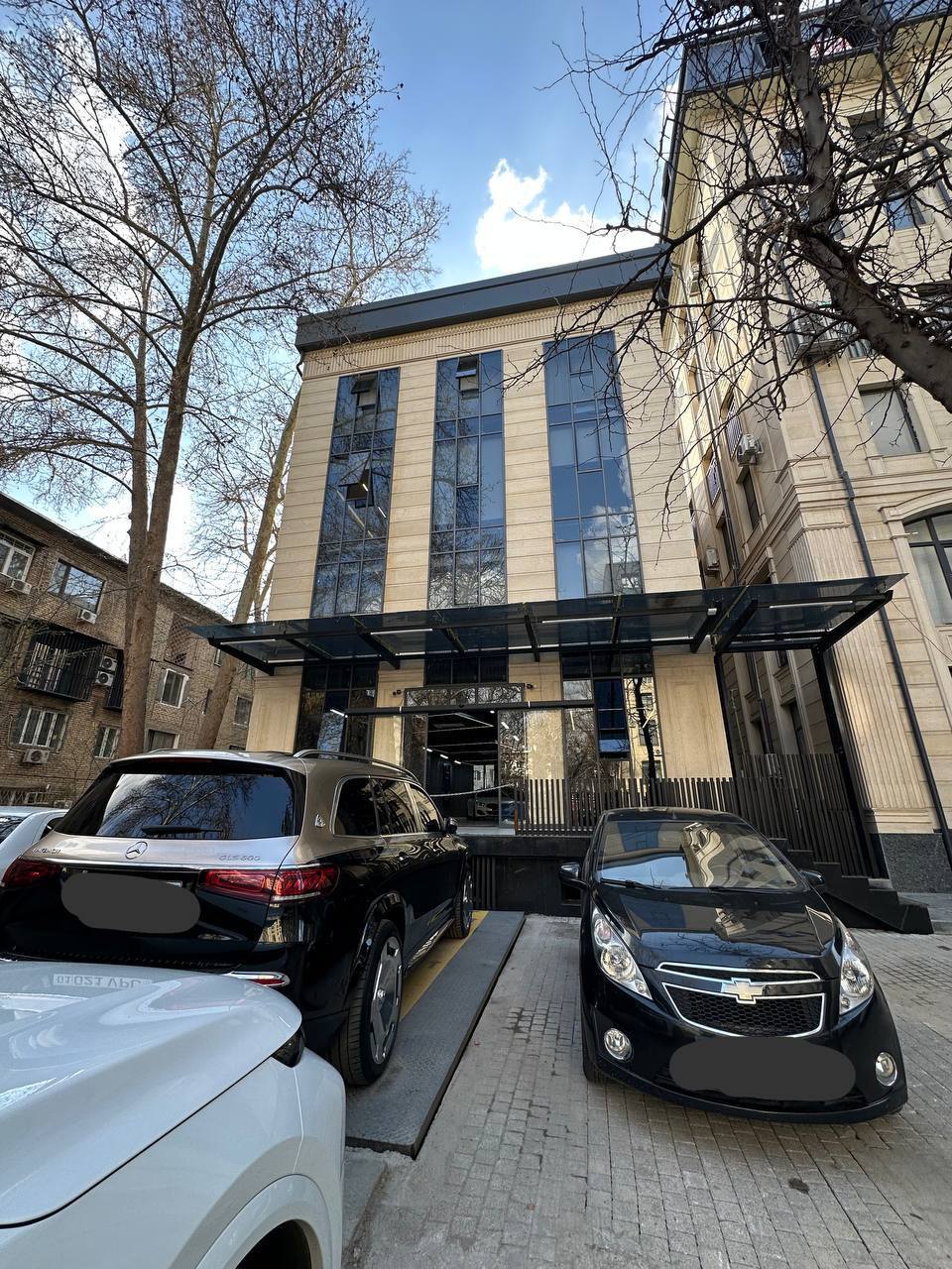 Tijorat obyekti 1000 m² — sotiladi — MIRZO ULUG‘BEK TUMANI TOSHKENT SHAXRI