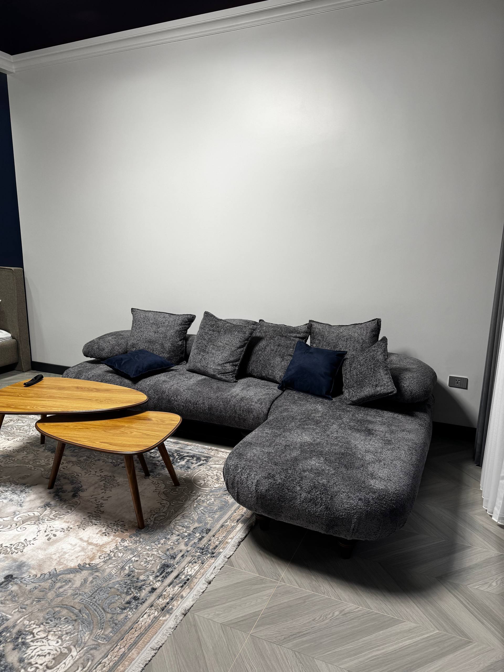 1 xonali kvartira 40 m² — sotiladi · Nest One — SHAYXONTOXUR TUMANI TOSHKENT SHAXRI