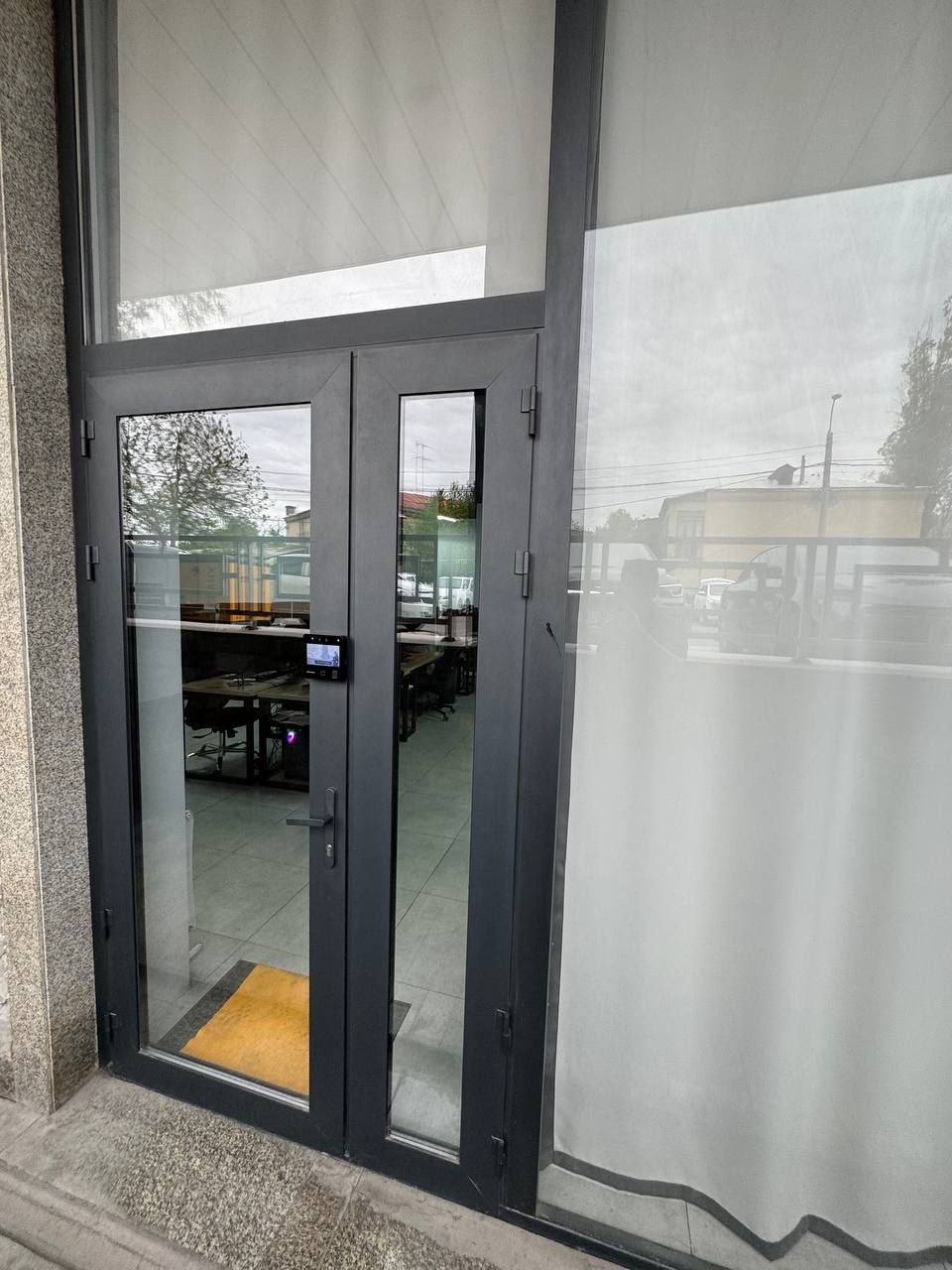Tijorat obyekti 305 m² — ijaraga — YUNUSOBOD TUMANI, TOSHKENT SHAXRI