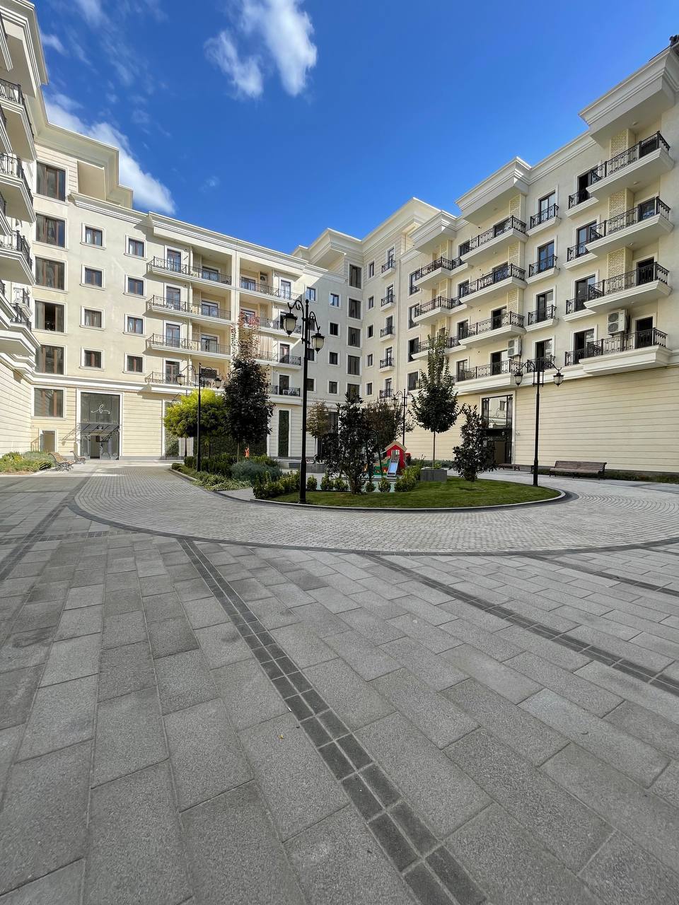 3 xonali kvartira 100 m² — sotiladi · Бульвар — SHAYXONTOXUR TUMANI TOSHKENT SHAXRI