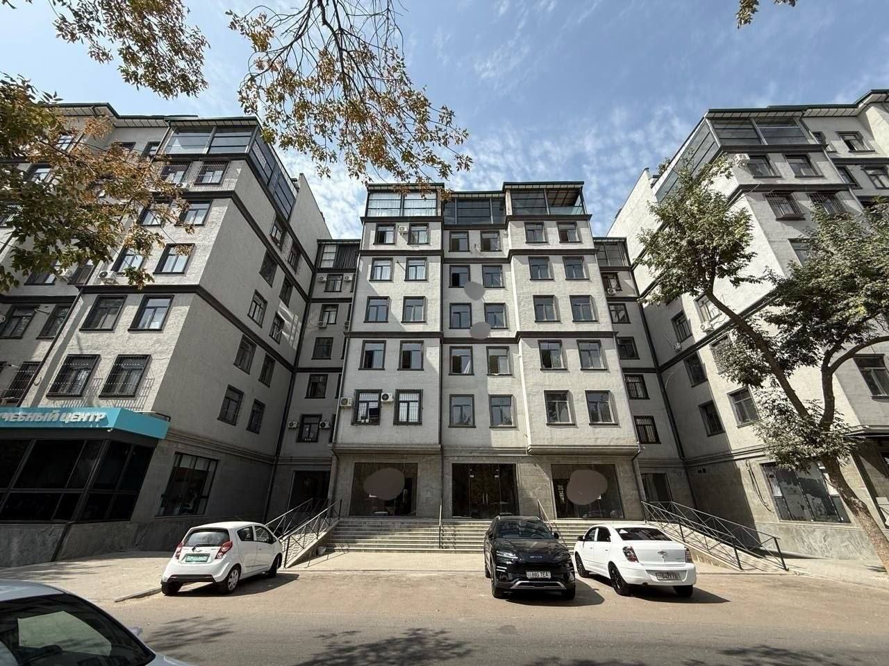 5 xonali kvartira, Mirzo Ulug'bek — Uyut — MIRZO ULUGBEK DISTRICT TASHKENT CITY