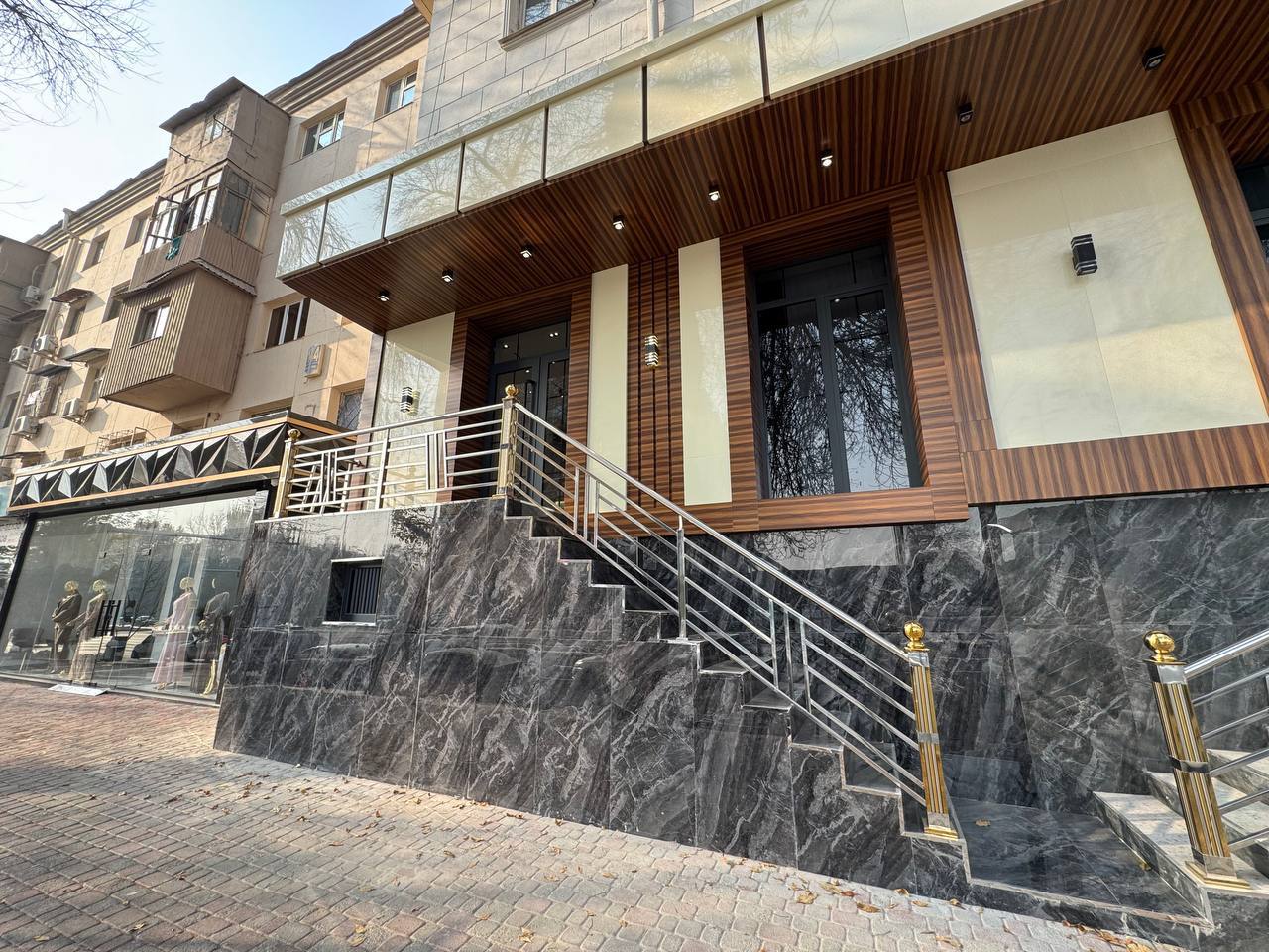 4 xonali tijorat obyekti 100 m² — ijaraga — YAKKASAROY TUMANI, TOSHKENT SHAXRI