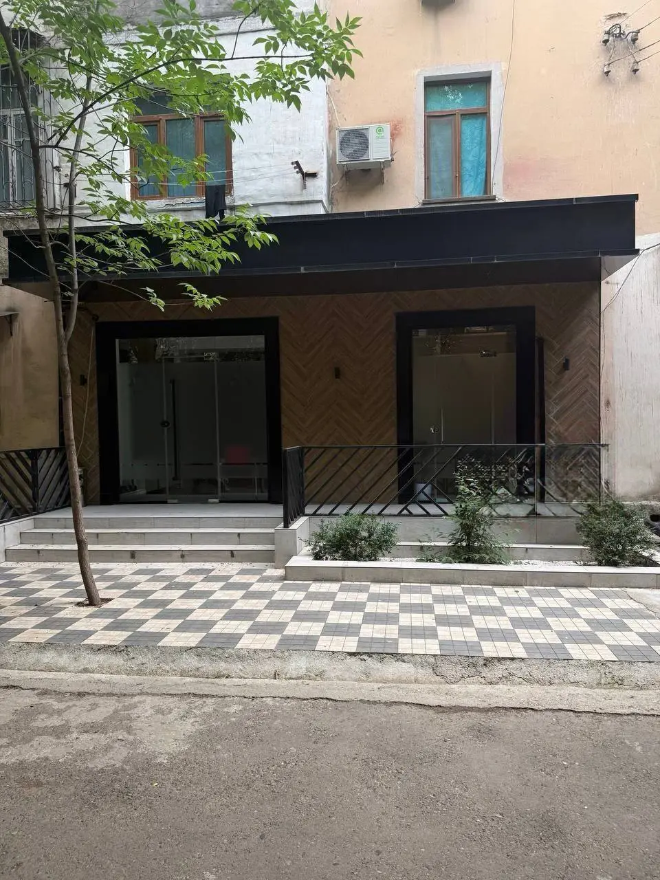 4 xonali tijorat binosi, Yakkasaroy tumani — YAKKASAROY TUMANI TOSHKENT SHAXRI