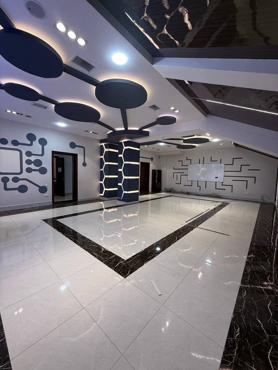 6 xonali tijorat obyekti 400 m² — ijaraga — MIRZO ULUG‘BEK TUMANI, TOSHKENT SHAXRI