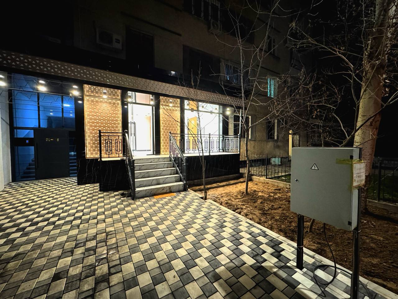 4 xonali tijorat obyekti 100 m² — ijaraga — YASHNOBOD TUMANI, TOSHKENT SHAXRI
