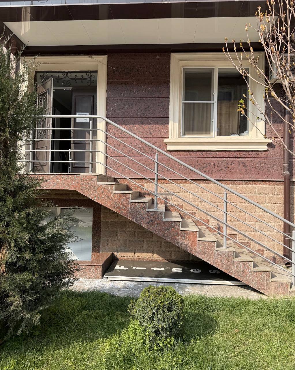 4 xonali tijorat obyekti 112 m² — ijaraga — YUNUSOBOD TUMANI, TOSHKENT SHAXRI