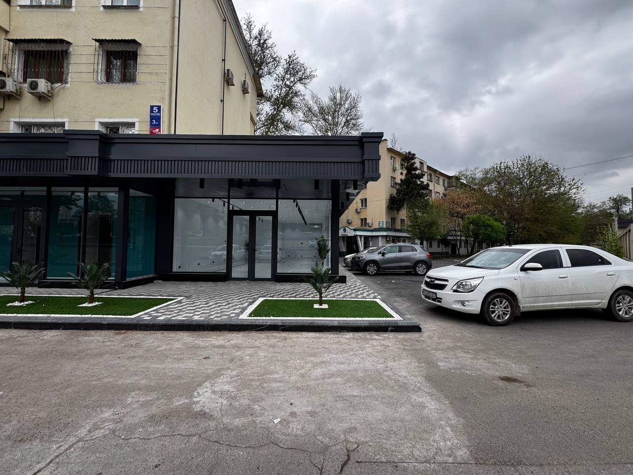 Tijorat obyekti 100 m² — ijaraga — CHILONZOR TUMANI, TOSHKENT SHAXRI
