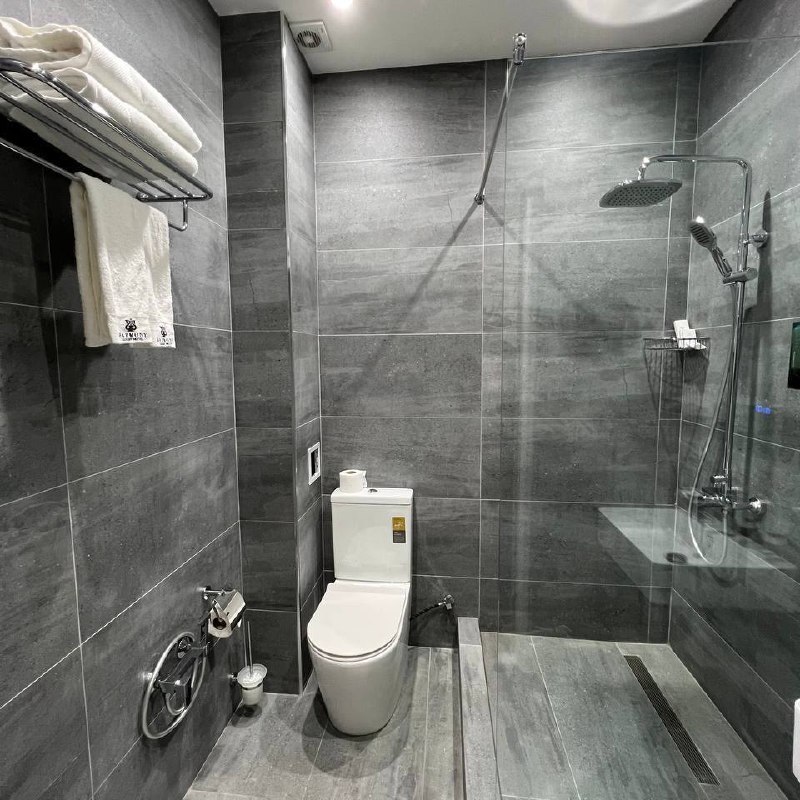 Tijorat obyekti 2250 m² — sotiladi — YASHNOBOD TUMANI, TOSHKENT SHAXRI — 5
