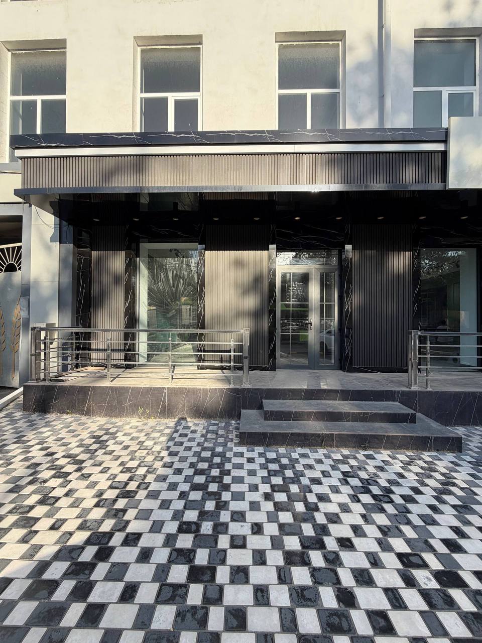 Tijorat obyekti 90 m² — sotiladi — YASHNOBOD TUMANI TOSHKENT SHAXRI