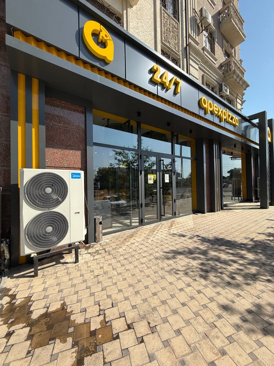 Tijorat obyekti 200 m² — sotiladi — CHILONZOR DISTRICT TASHKENT CITY