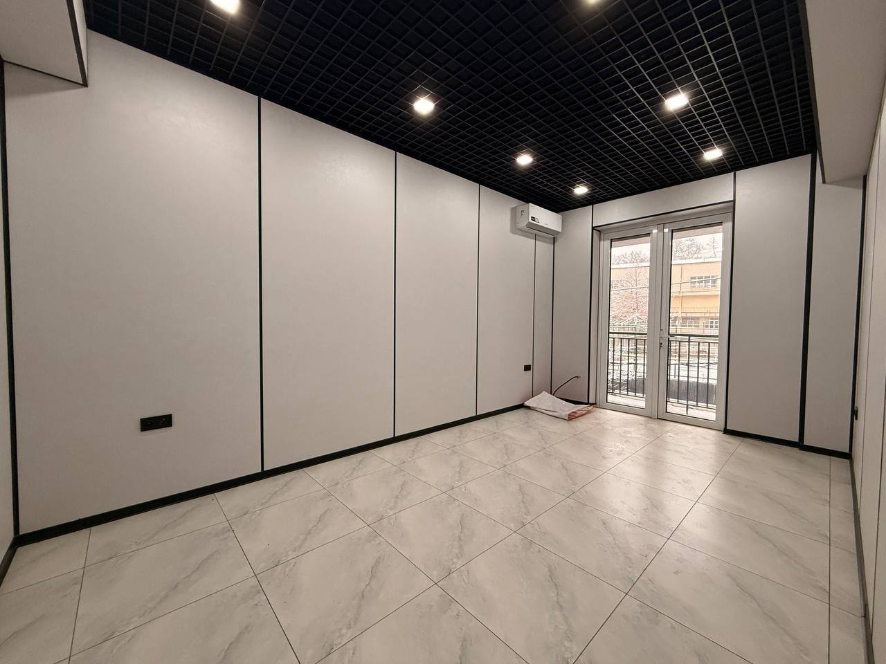 20 xonali tijorat obyekti 550 m² — ijaraga — YAKKASAROY TUMANI, TOSHKENT SHAXRI