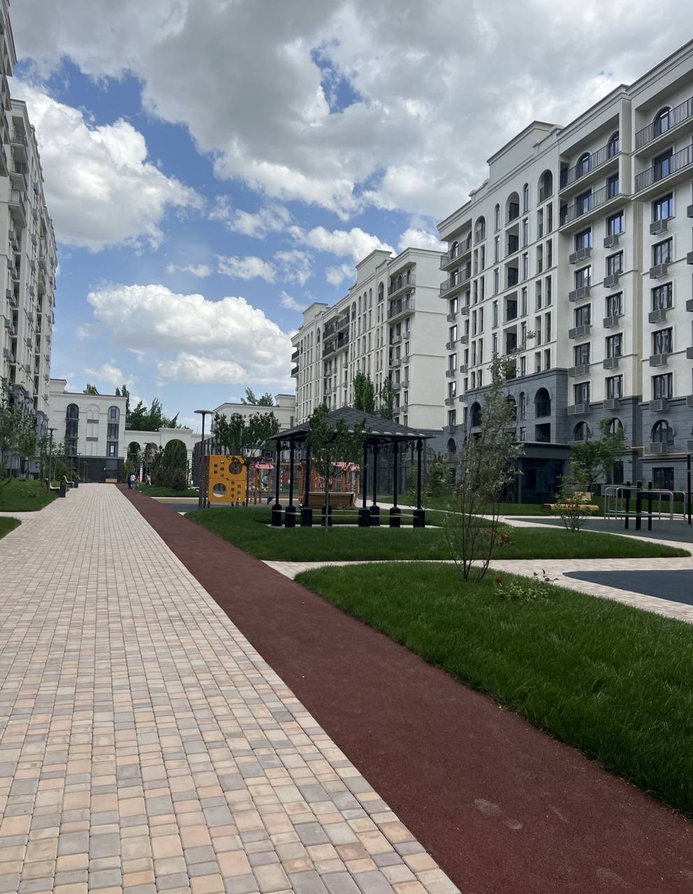 4 xonali kvartira 127 m² — sotiladi · NRG Mirzo-Ulugbek — MIRZO ULUG‘BEK TUMANI, TOSHKENT SHAXRI — 3