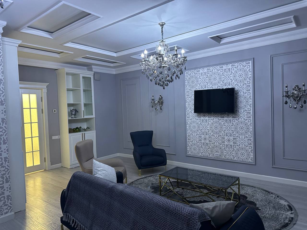 8 xonali kvartira 190 m² — sotiladi — YAKKASAROY TUMANI TOSHKENT SHAXRI
